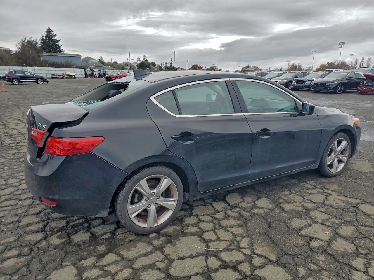 2014 ACURA ILX 20 photo 3