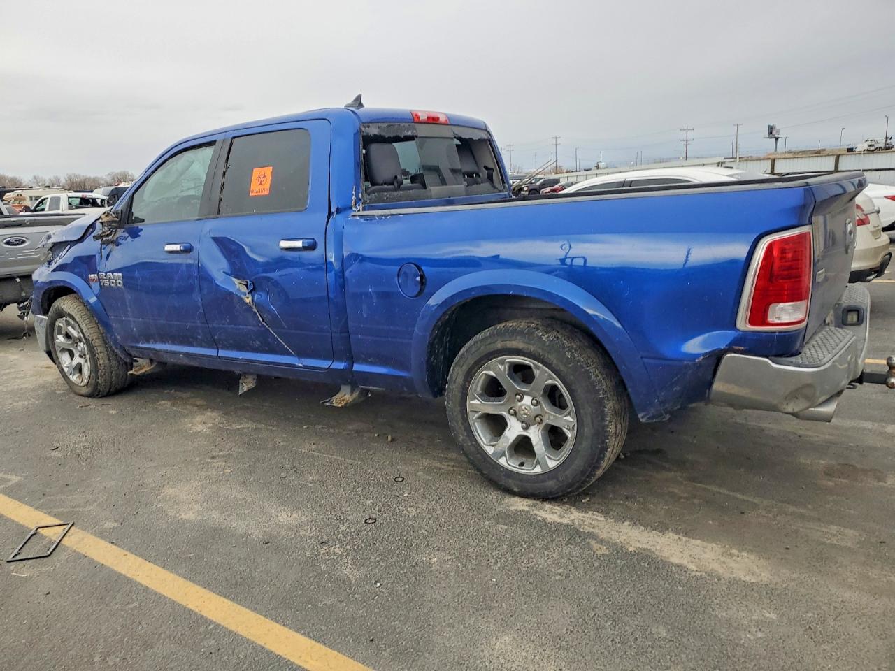 2016 RAM 1500 LARAMIE photo 2