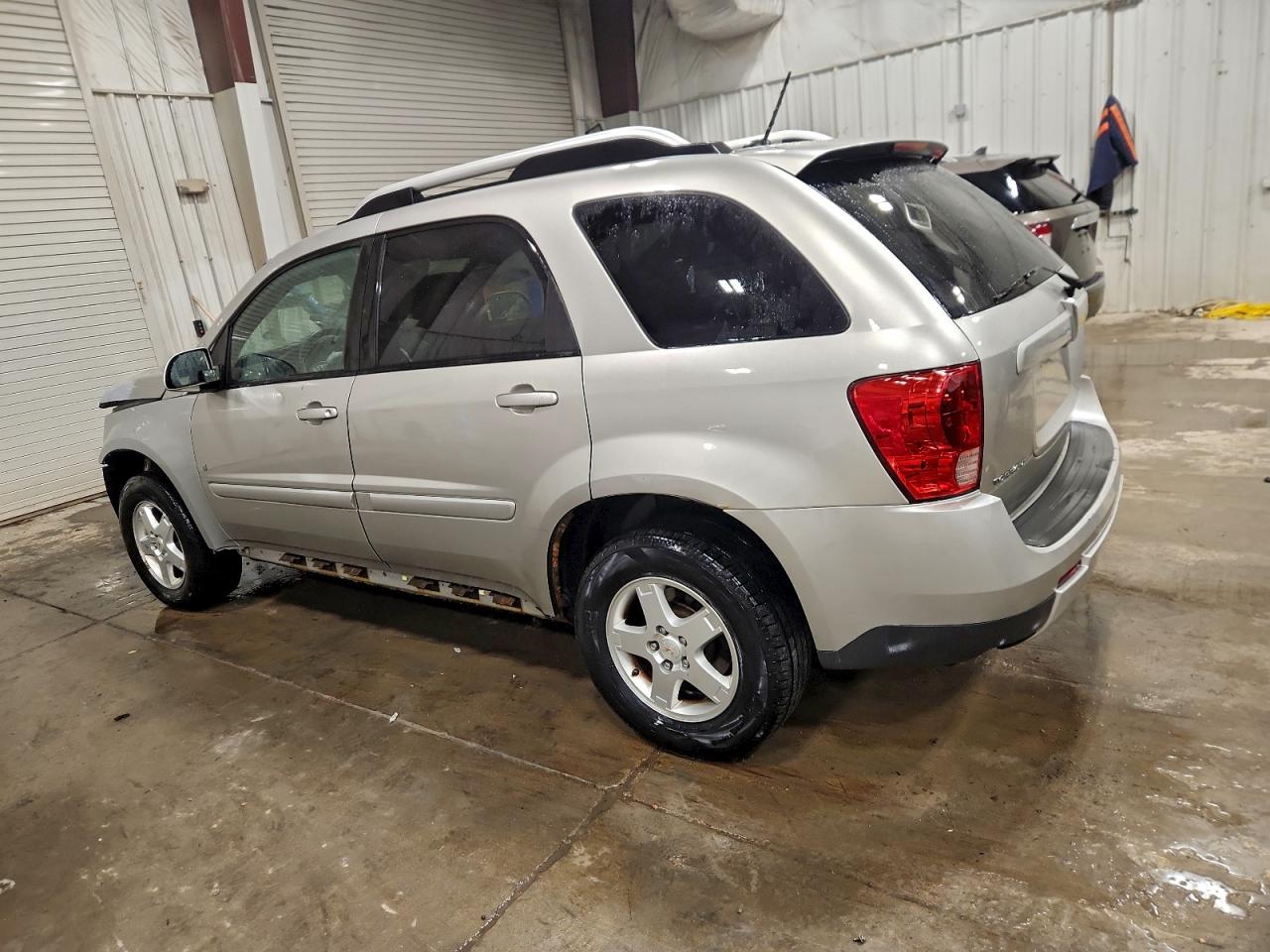 2007 PONTIAC TORRENT photo 2