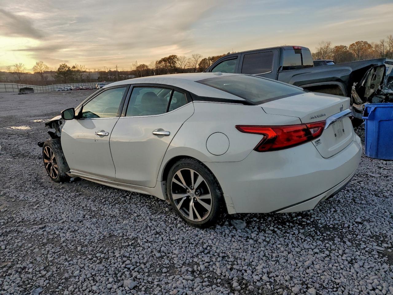 2017 NISSAN MAXIMA 3.5S photo 2