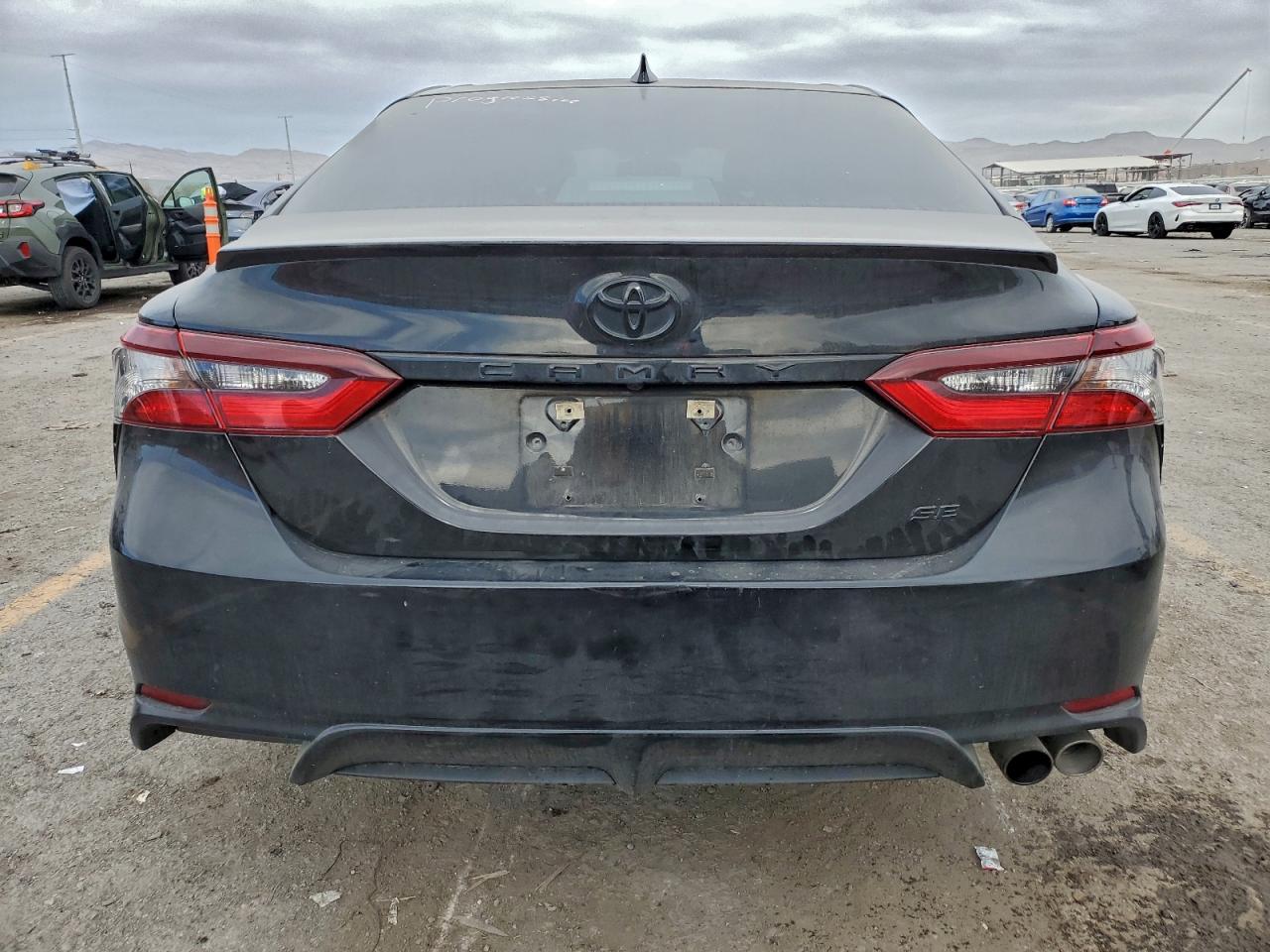 2021 TOYOTA CAMRY photo 6