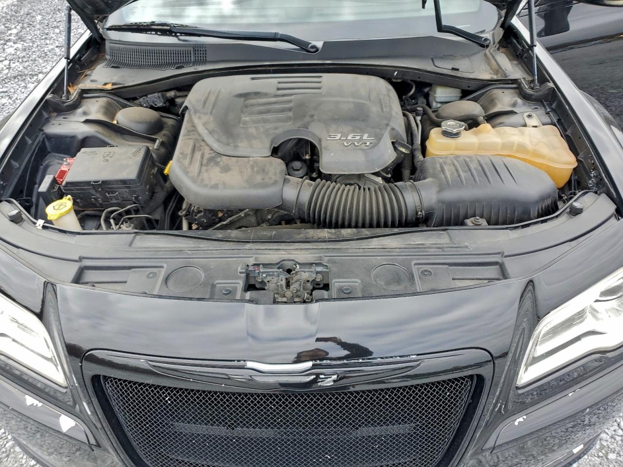 2013 CHRYSLER 300C LUXURY photo 11