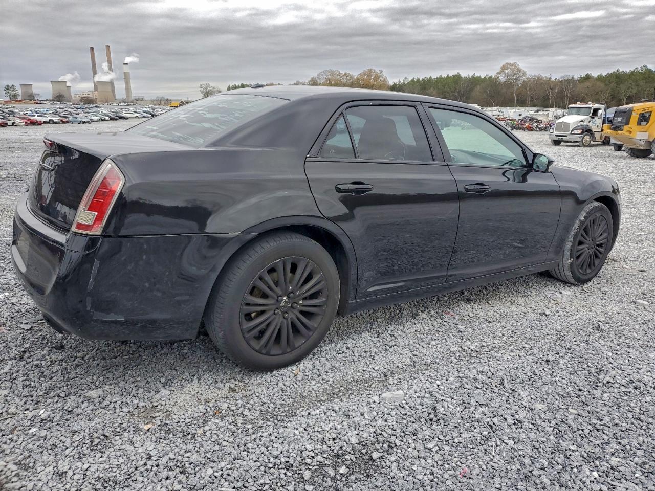 2013 CHRYSLER 300C LUXURY photo 3