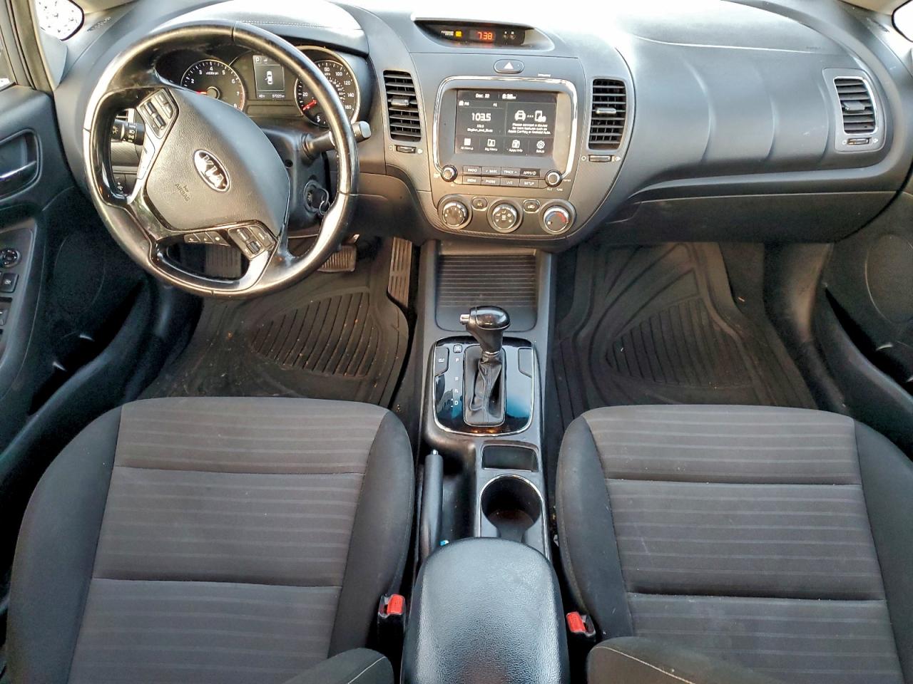 2017 KIA FORTE LX photo 8