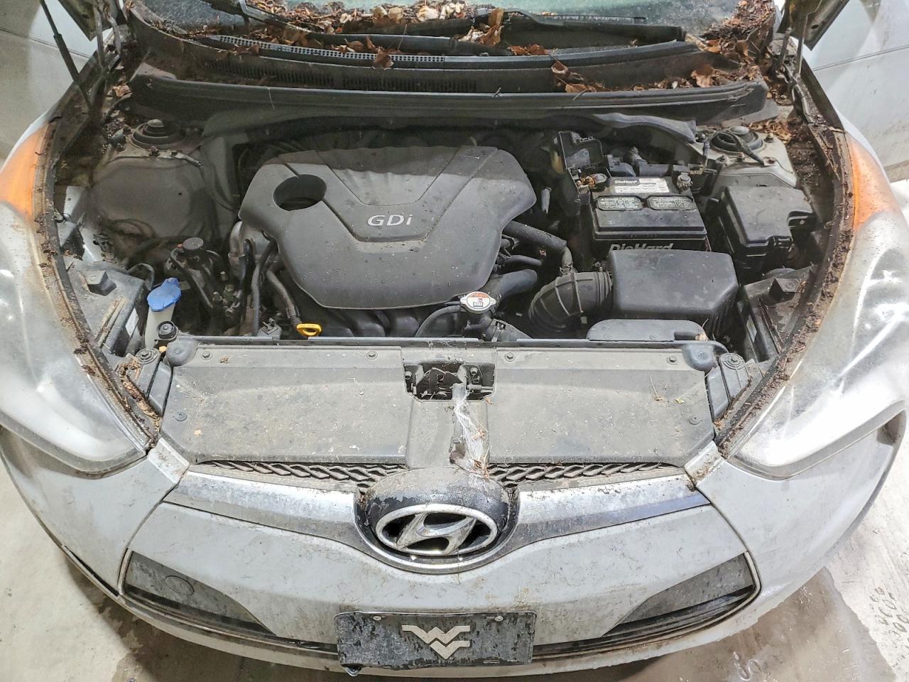 2013 HYUNDAI VELOSTER photo 11