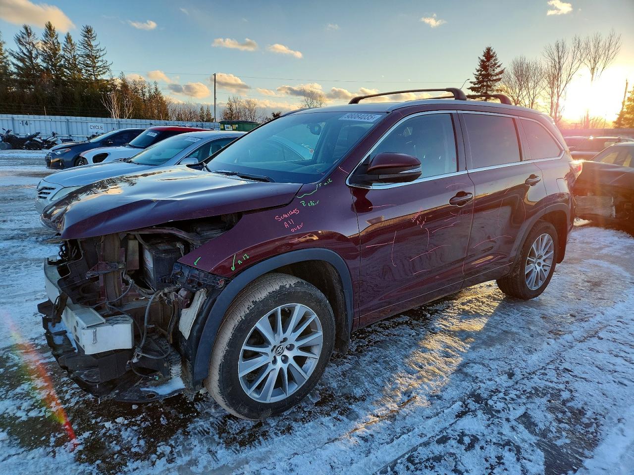 2016 TOYOTA HIGHLANDER