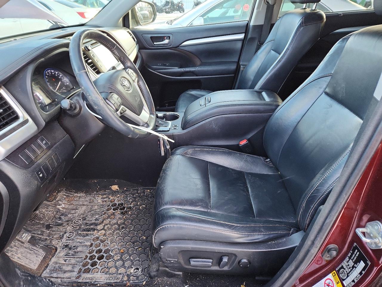 2016 TOYOTA HIGHLANDER XLE photo 7