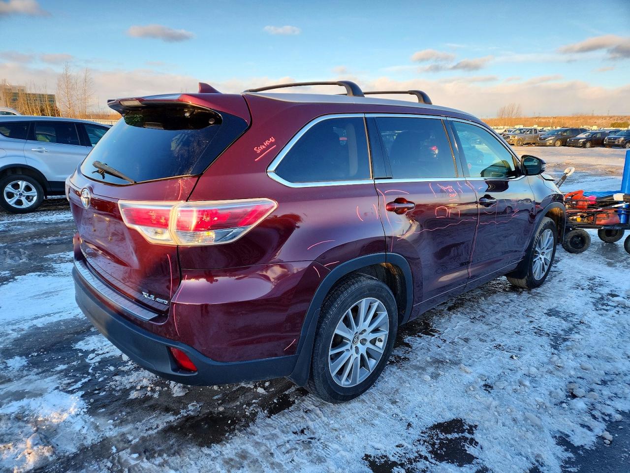 2016 TOYOTA HIGHLANDER XLE photo 3