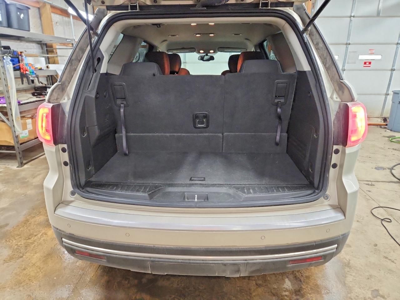 2015 GMC ACADIA SLE photo 16