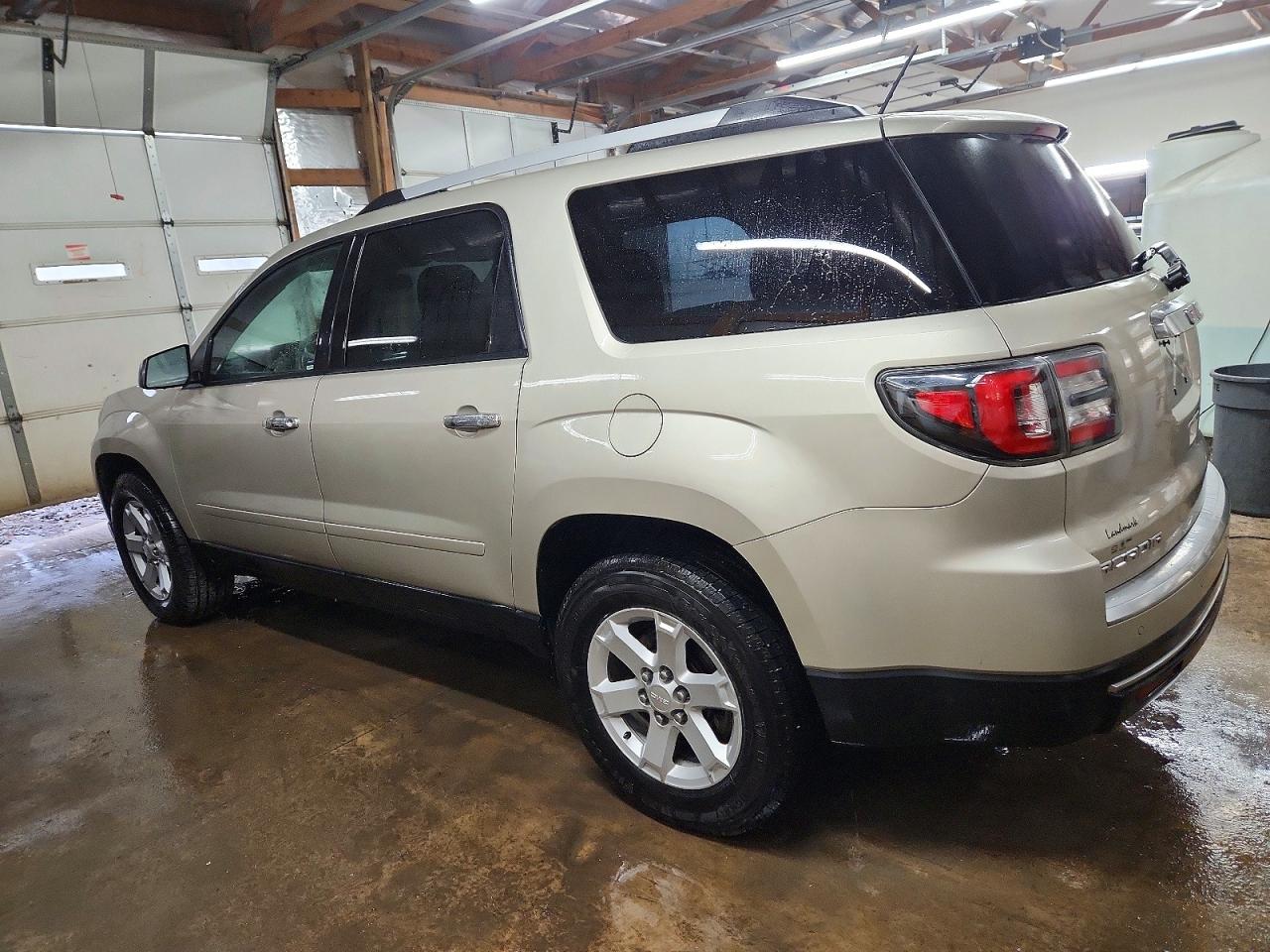 2015 GMC ACADIA SLE photo 4
