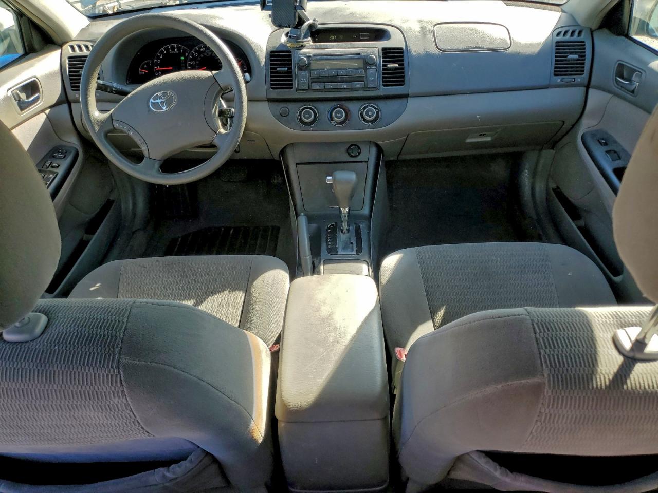 2005 TOYOTA CAMRY LE photo 15