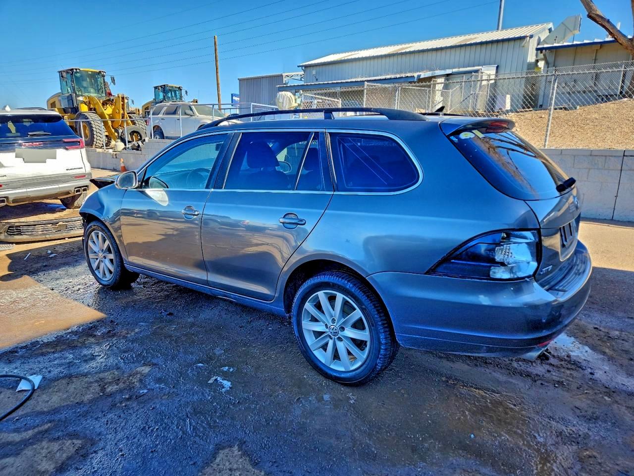 2013 VOLKSWAGEN JETTA TDI photo 2