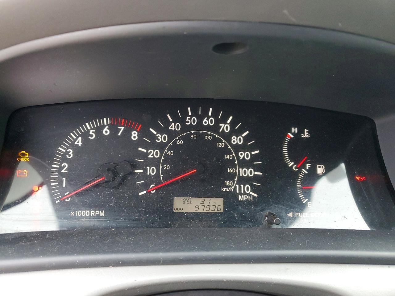 2005 TOYOTA COROLLA CE photo 9