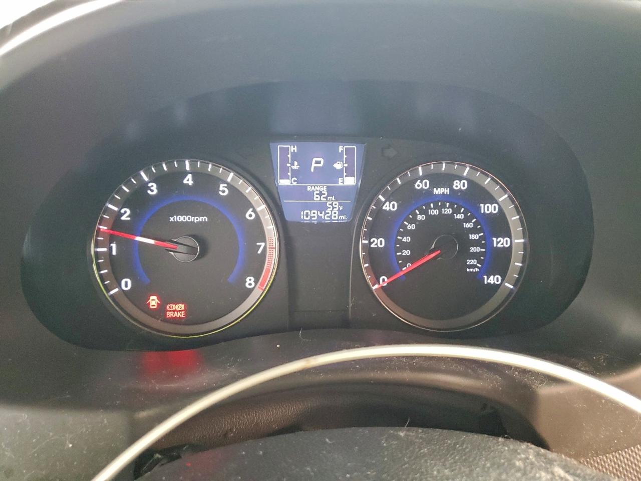 2016 HYUNDAI ACCENT SE photo 9