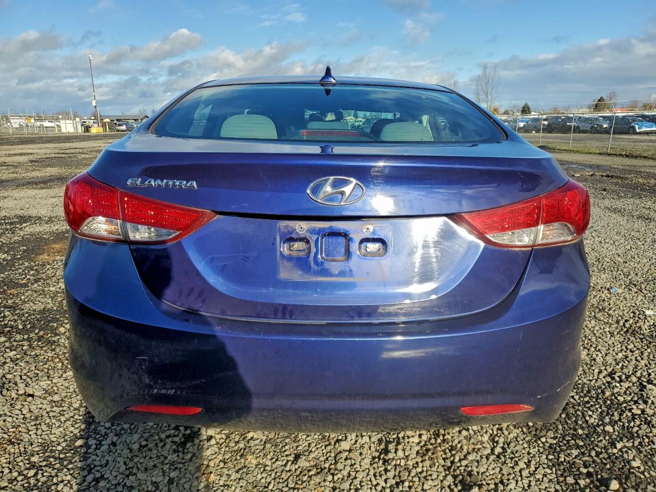 2013 HYUNDAI ELANTRA GLS photo 6