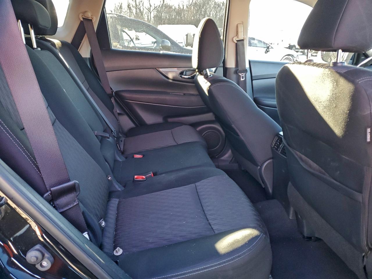 2019 NISSAN ROGUE S photo 11