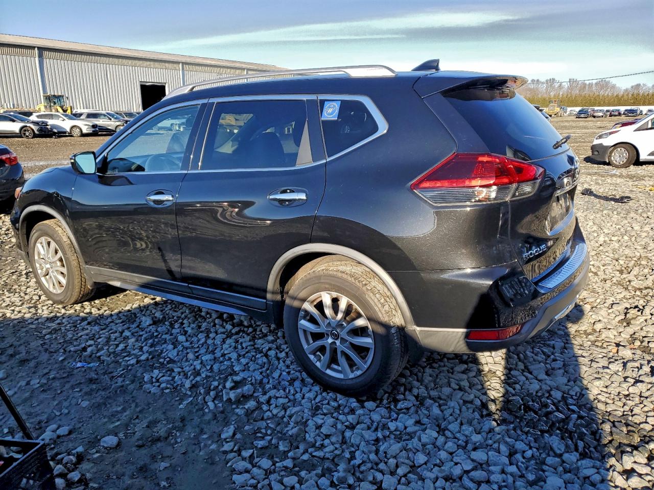 2019 NISSAN ROGUE S photo 2