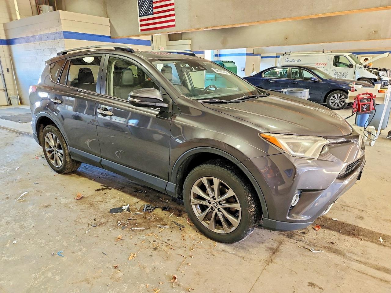 2018 TOYOTA RAV4 LIMITED photo 4