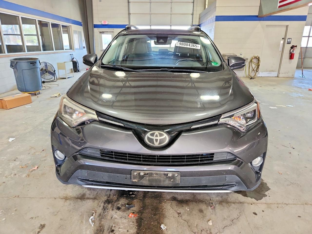 2018 TOYOTA RAV4 LIMITED photo 5