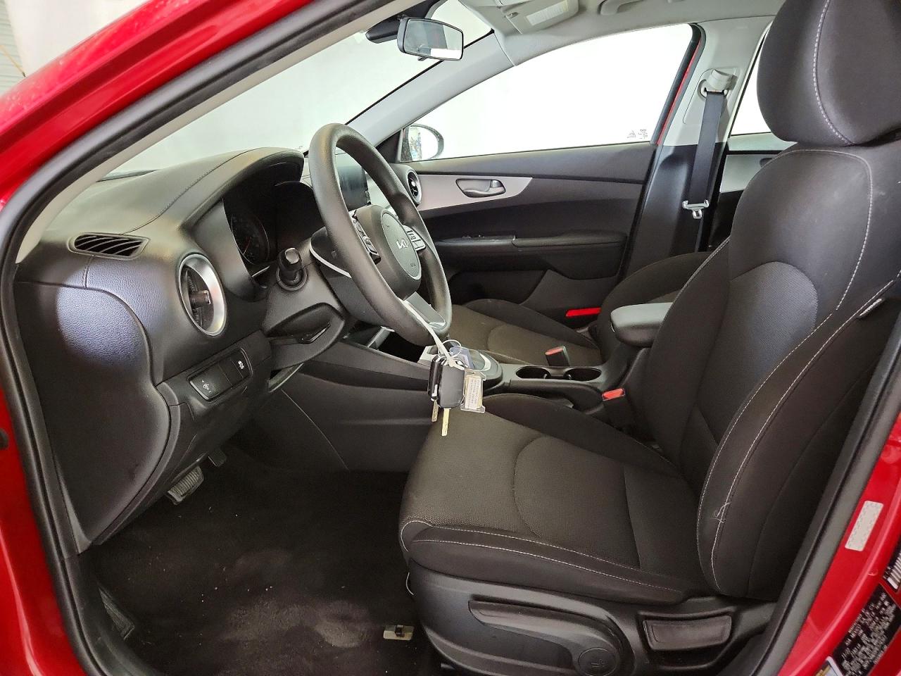 2023 KIA FORTE LX photo 7