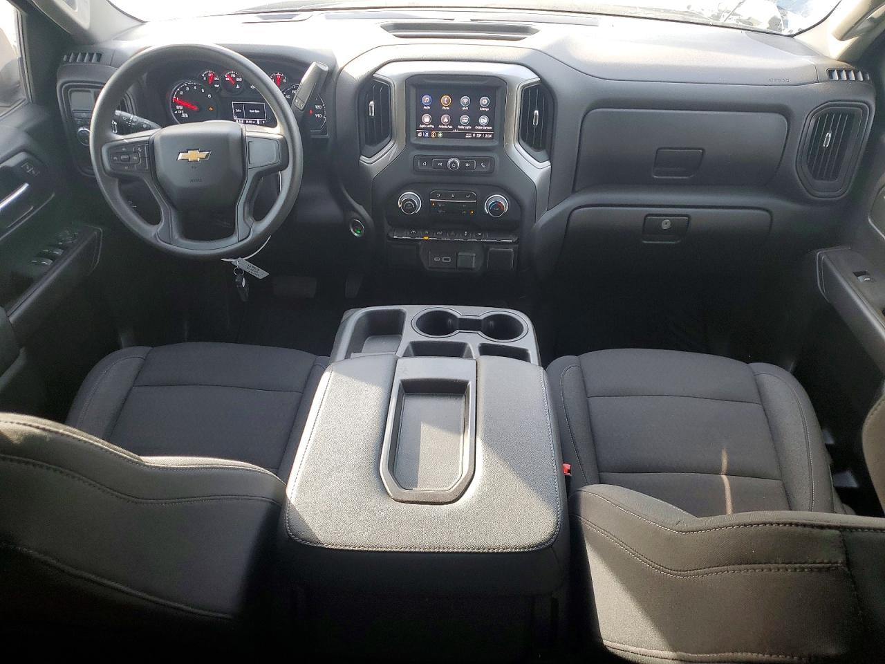 2024 CHEVROLET SILVERADO C1500 CUSTOM photo 8