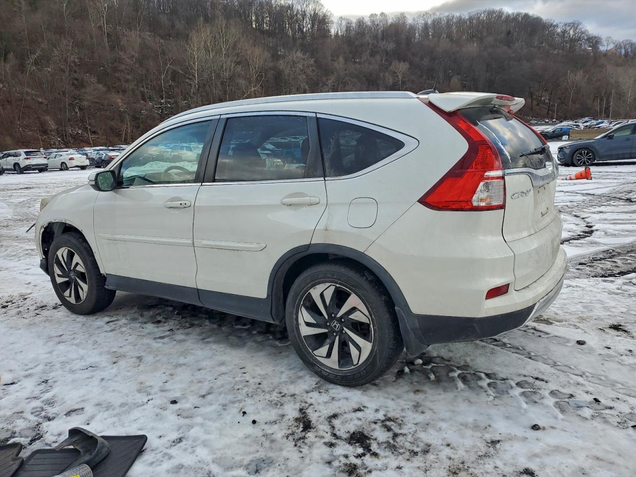 2015 HONDA CR-V TOURING photo 2