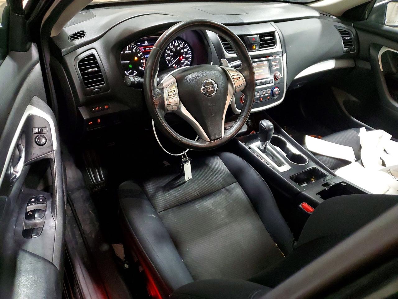 2016 NISSAN ALTIMA 2.5 SR photo 8