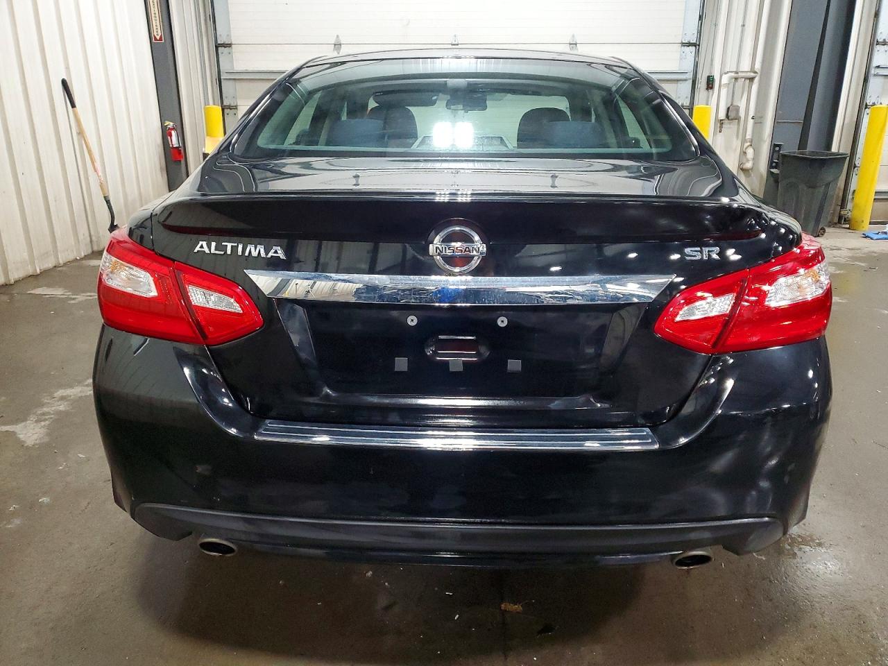 2016 NISSAN ALTIMA 2.5 SR photo 6