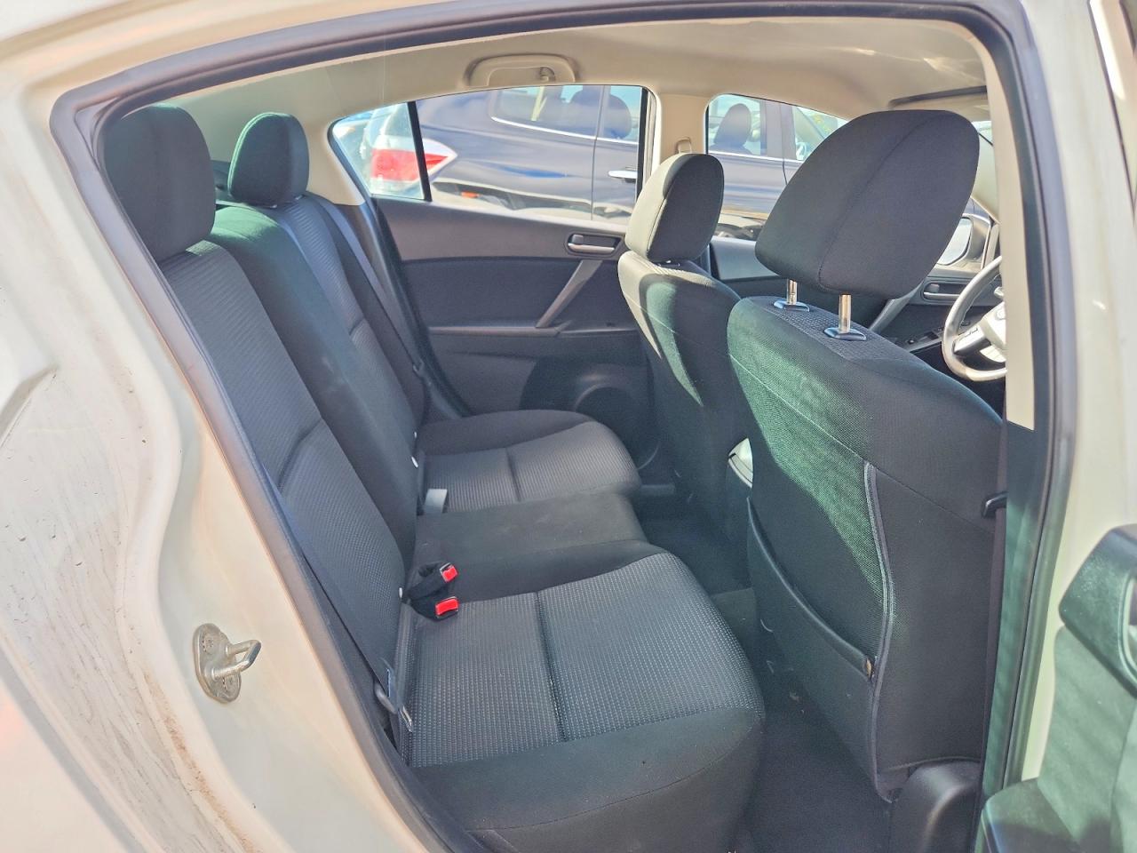 2013 MAZDA 3 I photo 28