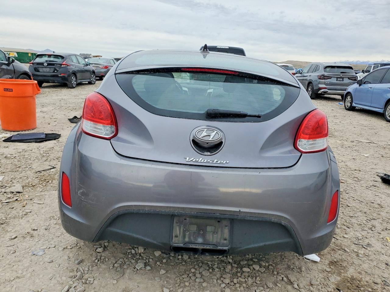 2016 HYUNDAI VELOSTER photo 11