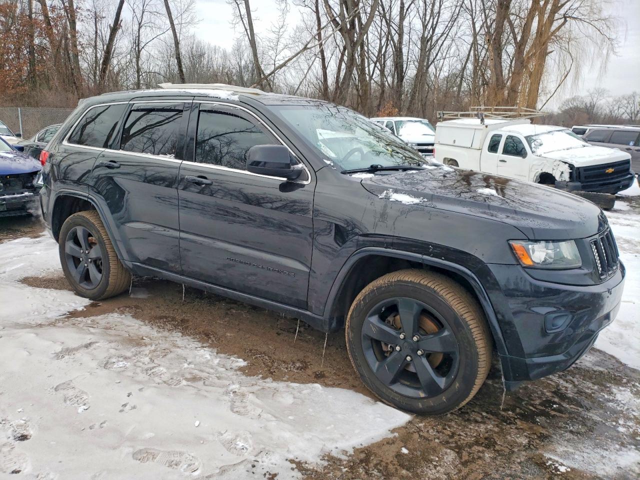2014 JEEP GRAND CHEROKEE LAREDO photo 4