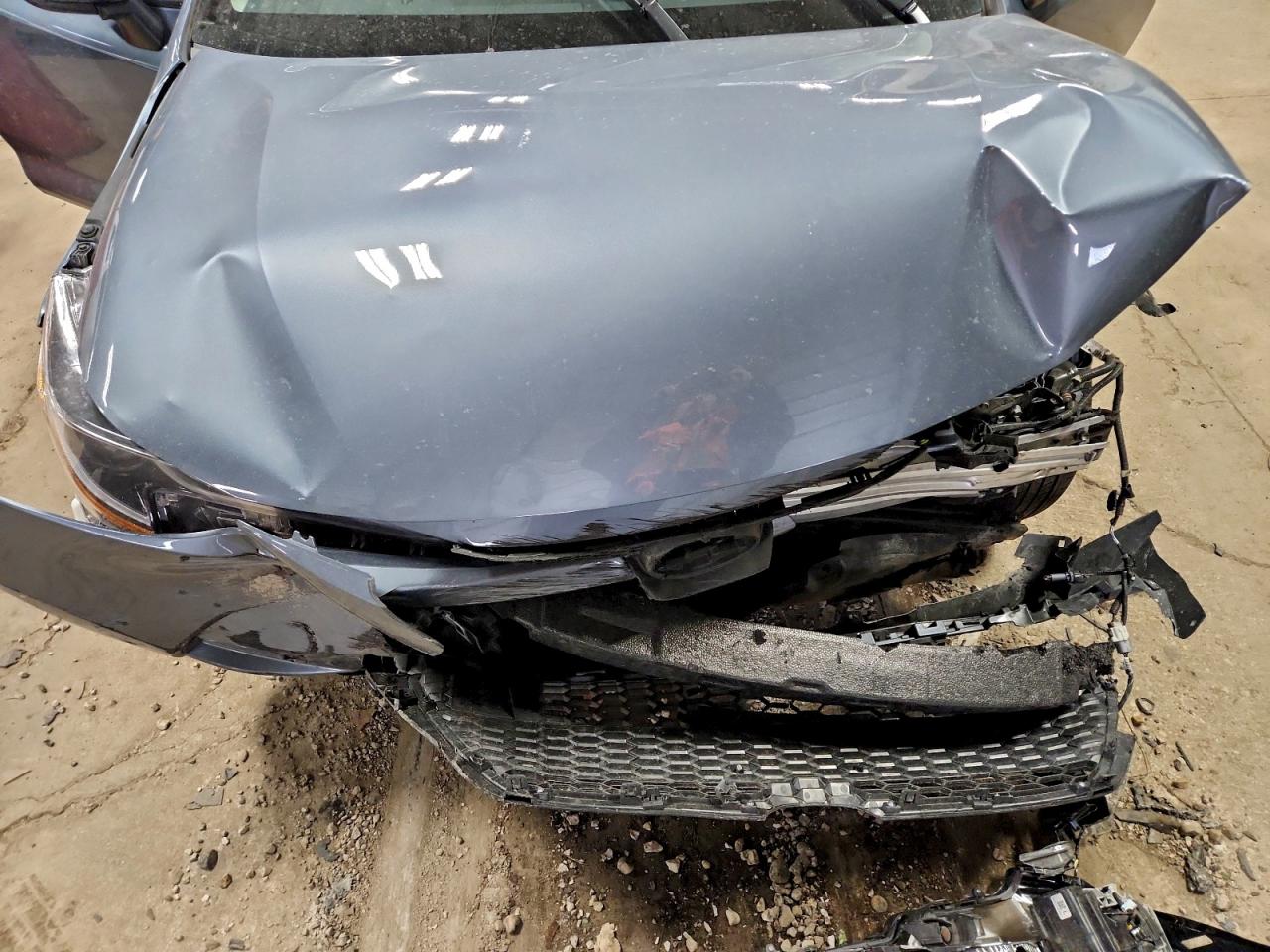 2020 TOYOTA COROLLA LE photo 11