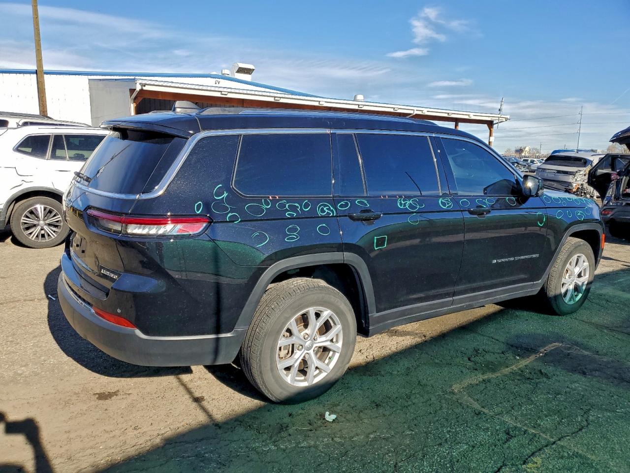 2022 JEEP GRAND CHEROKEE L LIMITED photo 3