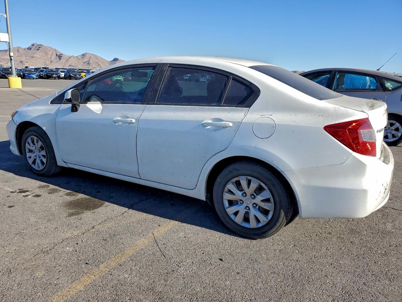 2012 HONDA CIVIC LX photo 2