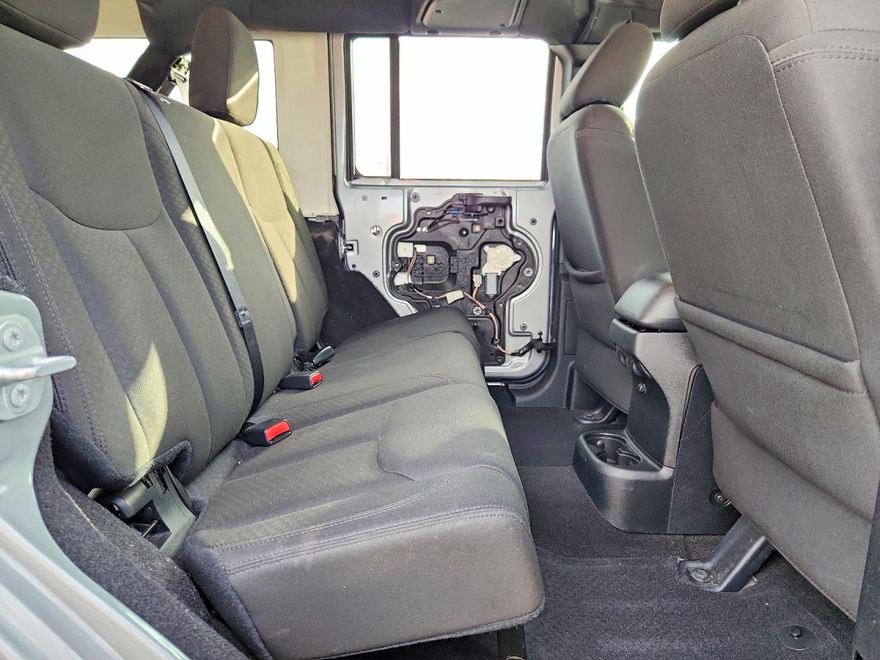2016 JEEP WRANGLER UNLIMITED SPORT photo 21