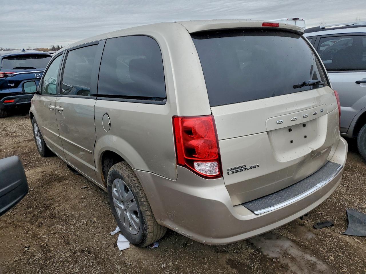 2013 DODGE GRAND CARAVAN SE photo 2