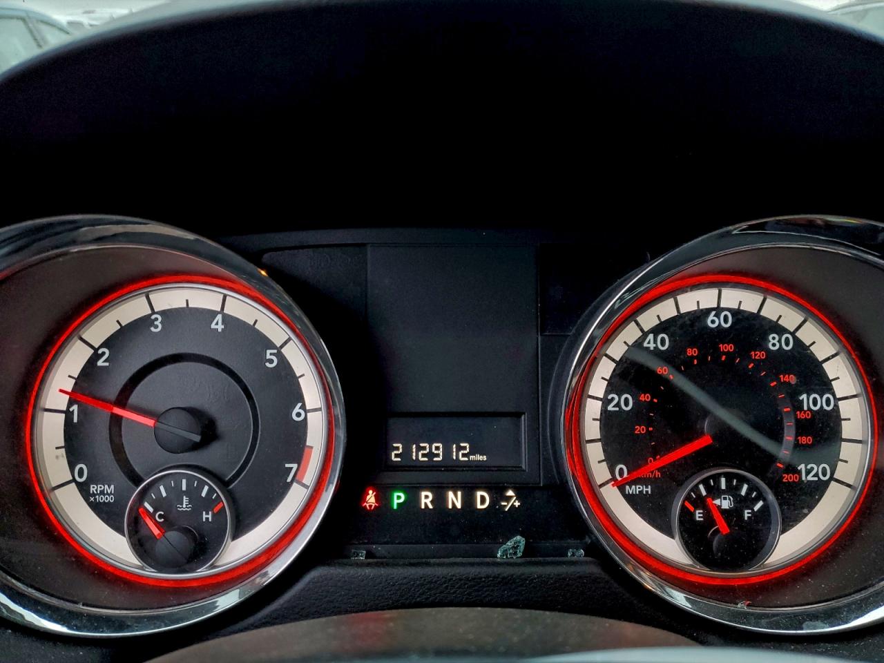 2013 DODGE GRAND CARAVAN SE photo 9