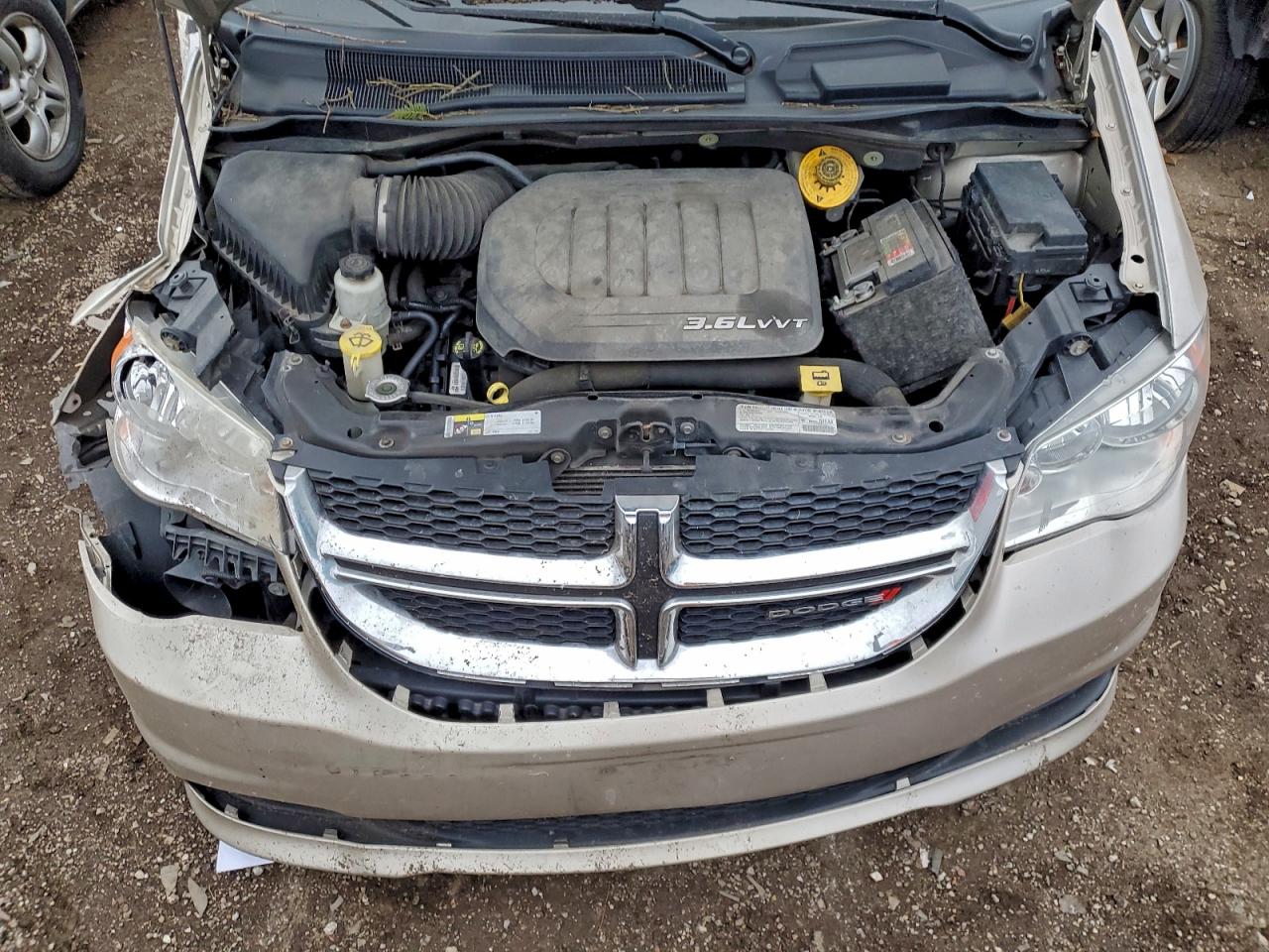 2013 DODGE GRAND CARAVAN SE photo 12