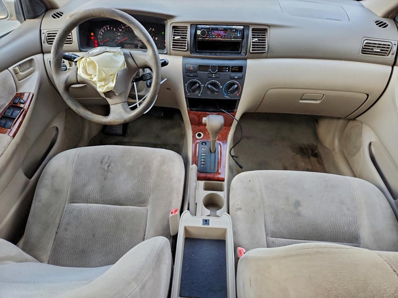 2006 TOYOTA COROLLA LE photo 8