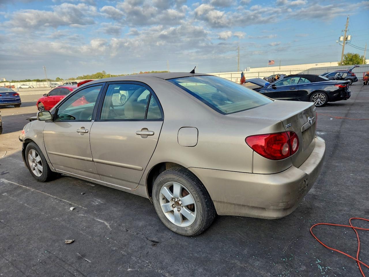 2006 TOYOTA COROLLA LE photo 2