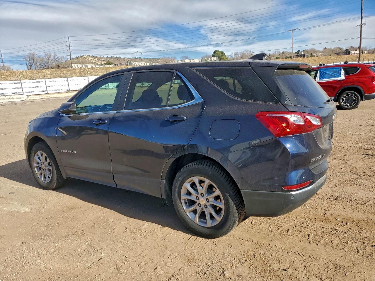 2021 CHEVROLET EQUINOX LT photo 2