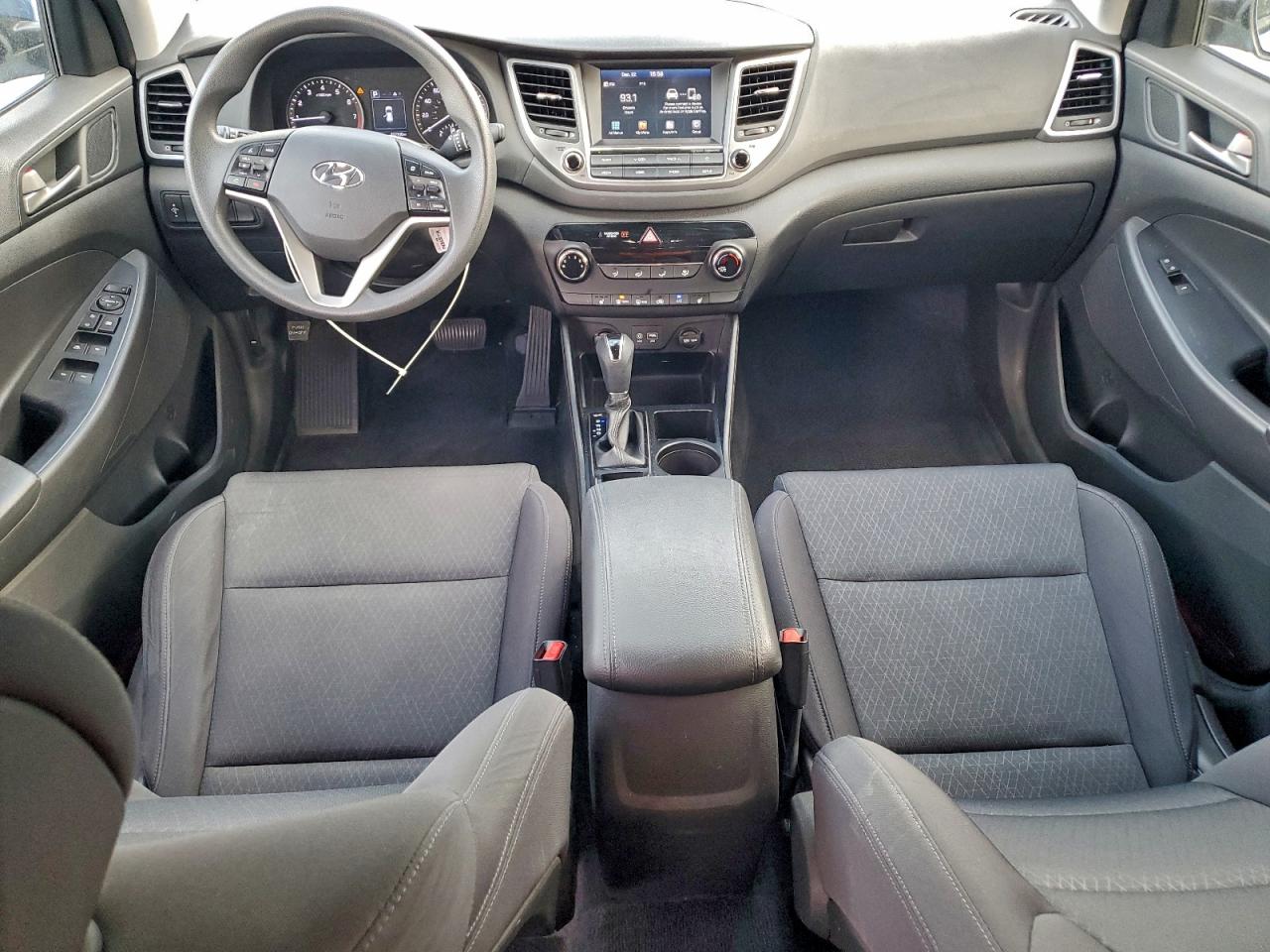 2018 HYUNDAI TUCSON SEL photo 8
