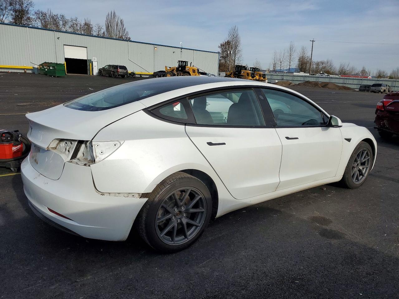 2023 TESLA MODEL 3 photo 3