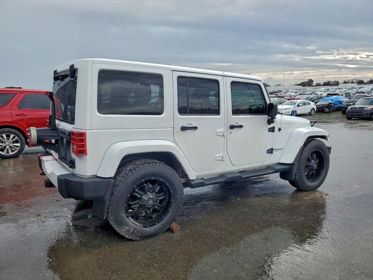 2012 JEEP WRANGLER UNLIMITED SAHARA photo 3