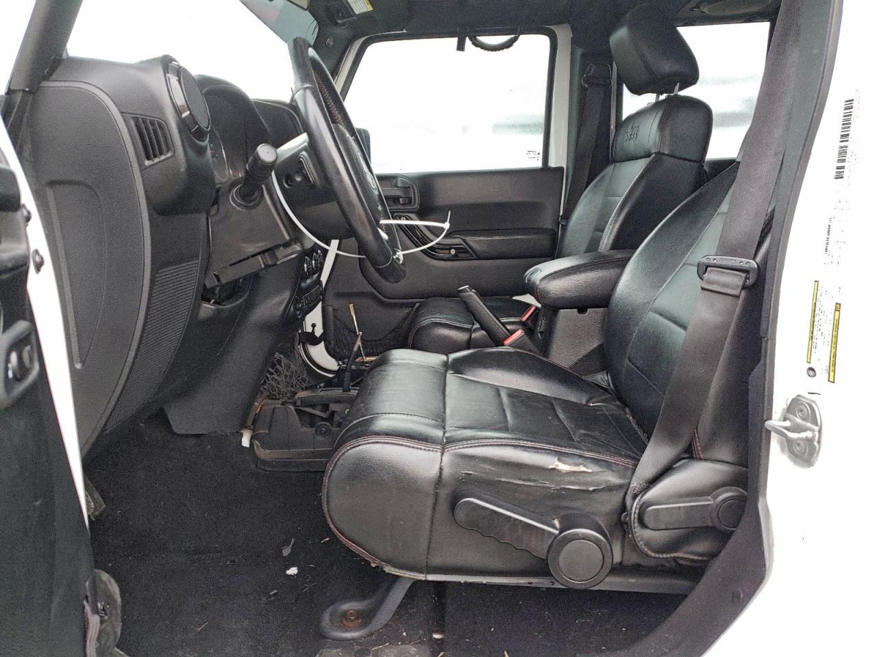 2012 JEEP WRANGLER UNLIMITED SAHARA photo 7