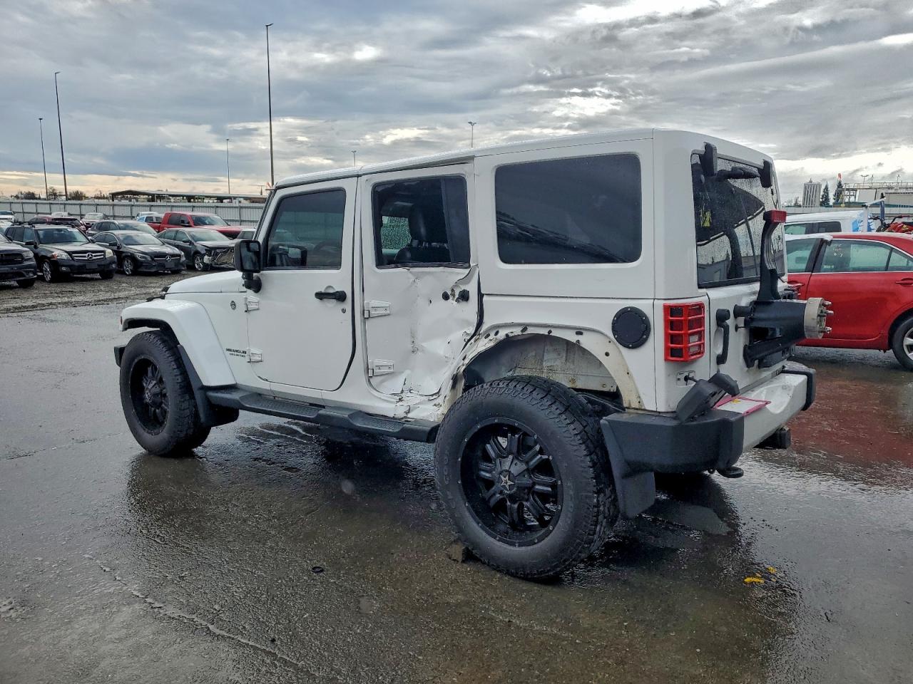 2012 JEEP WRANGLER UNLIMITED SAHARA photo 2