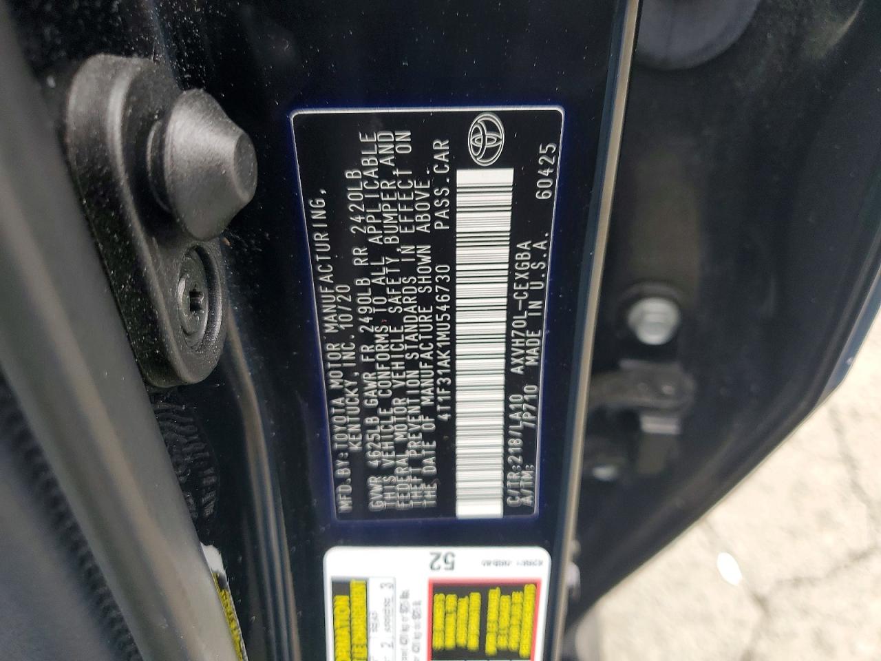 2021 TOYOTA CAMRY XLE photo 12