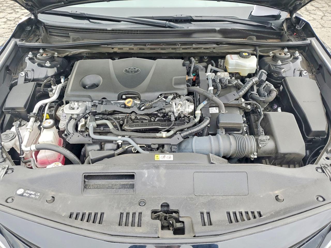2021 TOYOTA CAMRY XLE photo 11