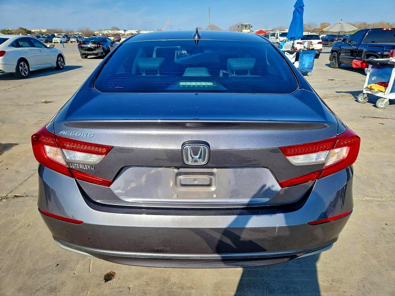 2018 HONDA ACCORD EXL photo 6