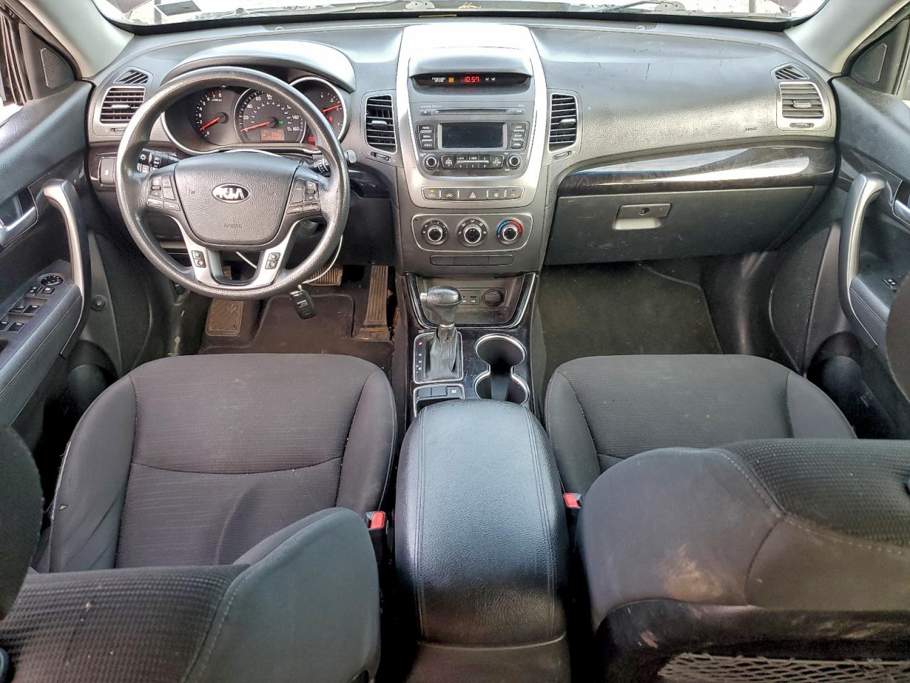 2014 KIA SORENTO LX photo 8